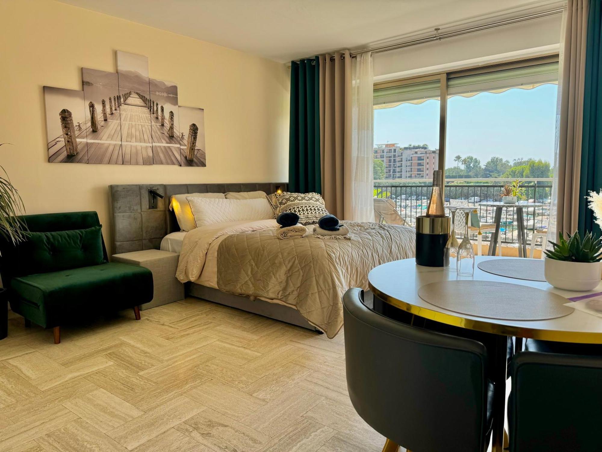 My Resid Appart Cannes Marina Vue Piscine Mandelieu Eksteriør bilde